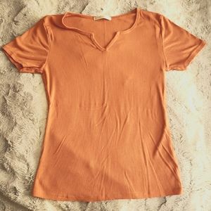 Active USA v-neck short sleeve top
